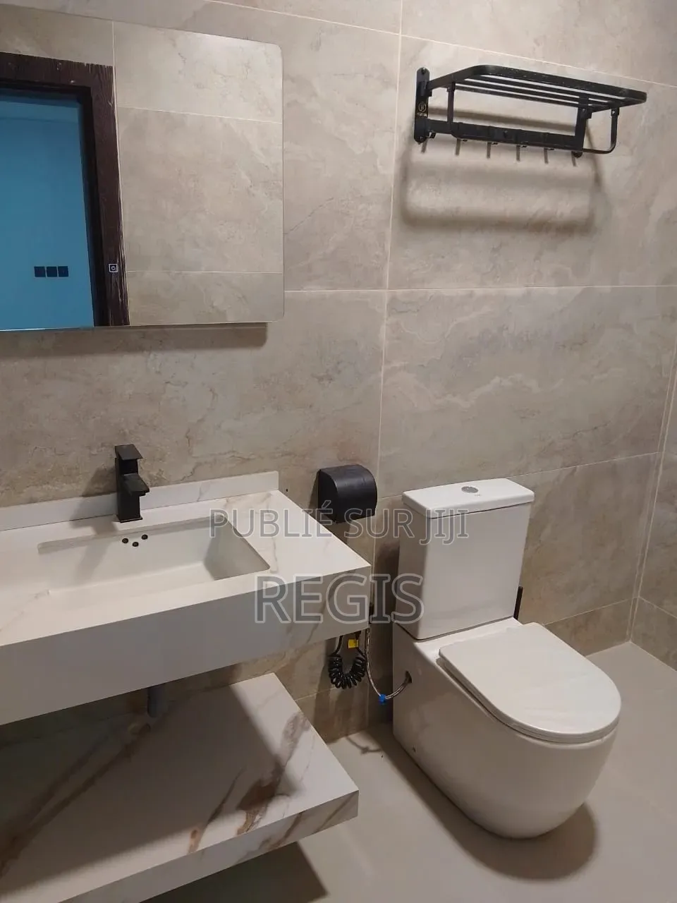 5chbre Villa dans Duplex, Cocody à Vendre
