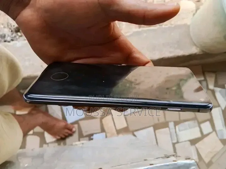 Nouveau Samsung Galaxy S10 Plus 128 GB Noir