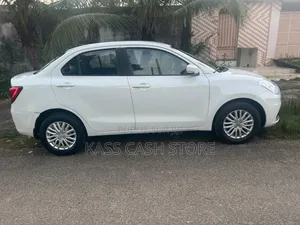 Suzuki Dzire 2024 Blanc