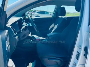 Nouveau Hyundai Tucson 2025 Blanc cassé