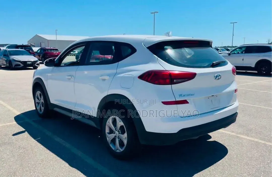 Nouveau Hyundai Tucson 2025 Blanc cassé