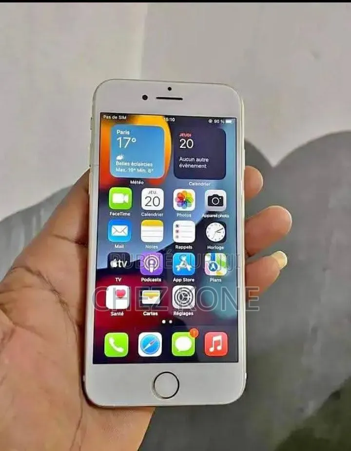 Nouveau Apple iPhone 7 32 GB Gris