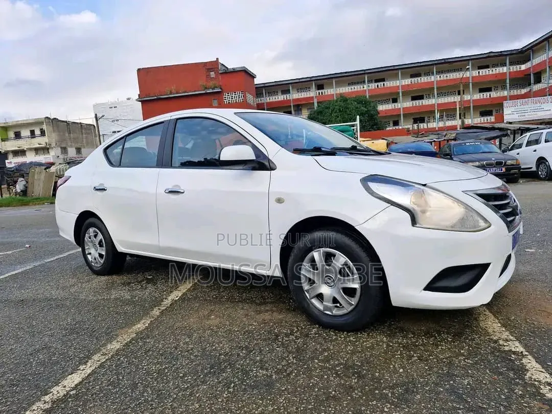 Nissan Sunny 2016 Blanc
