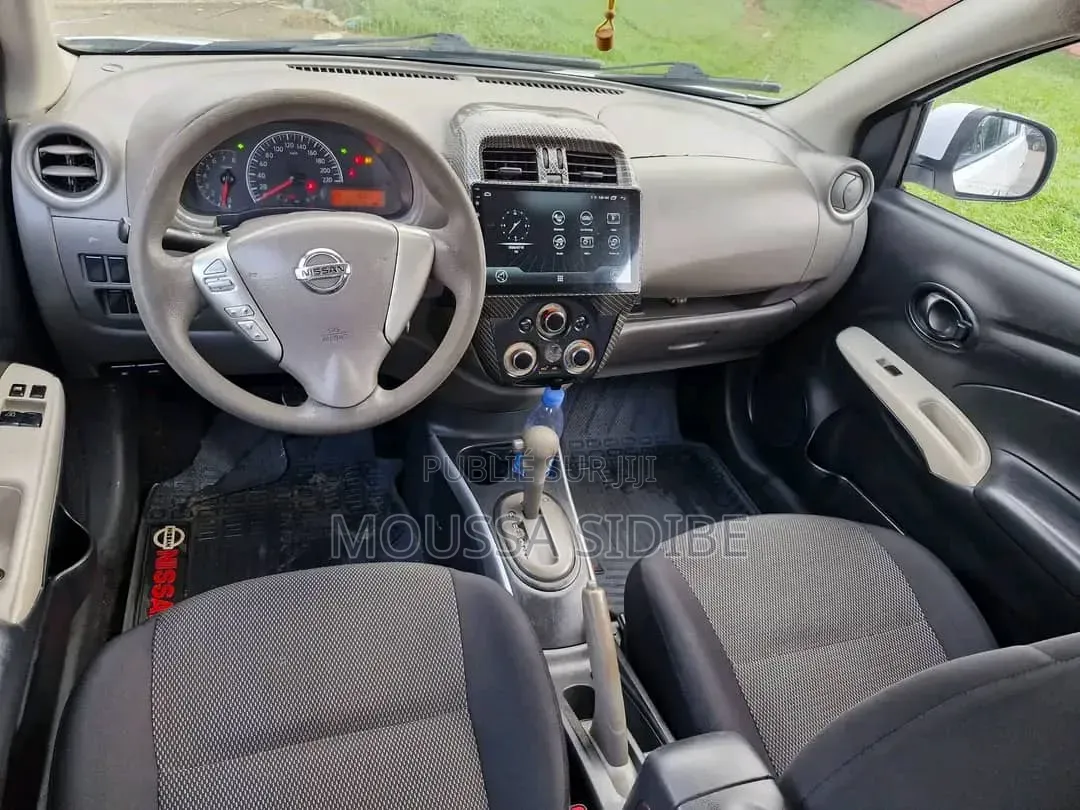 Nissan Sunny 2016 Blanc