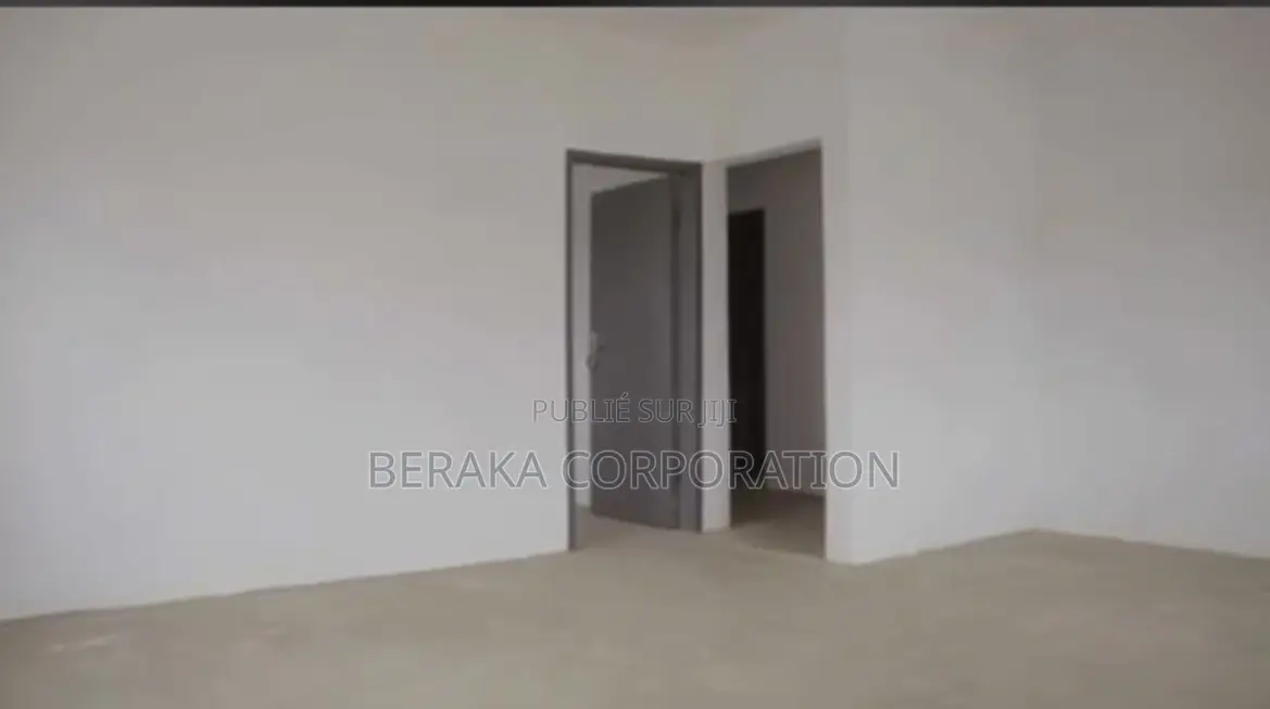 3chbre Villa dans Beraka Corporation, Bingerville à Vendre