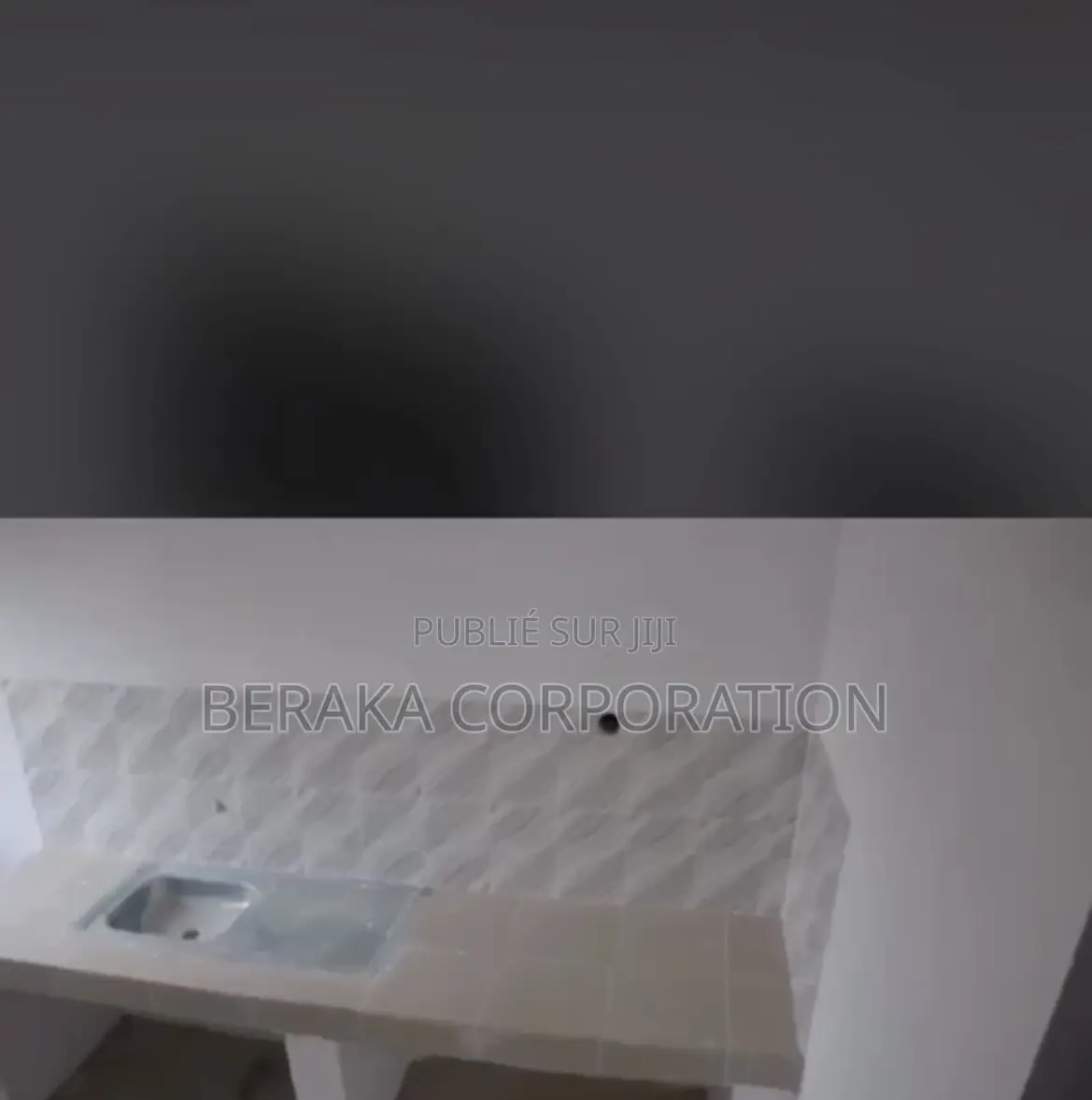 3chbre Villa dans Beraka Corporation, Bingerville à Vendre