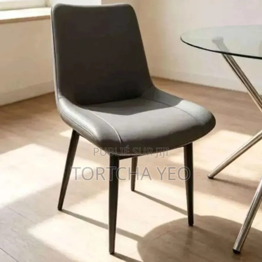 Chaise De Salle À Manger en Cuir - Confort Et Élégance