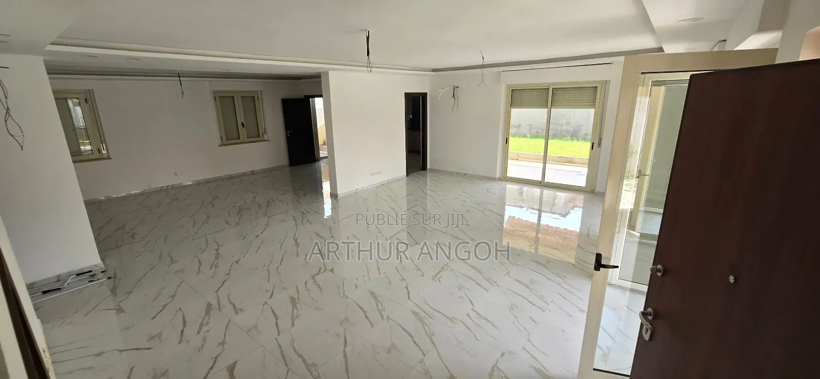 4chbre Villa dans Villa Duplex 5, Grand-Bassam à Louer