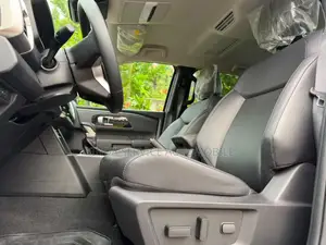 Mitsubishi Montero 2025 Gris
