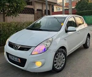 Hyundai i20 2011 Blanc
