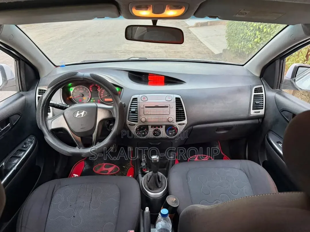 Hyundai i20 2011 Blanc