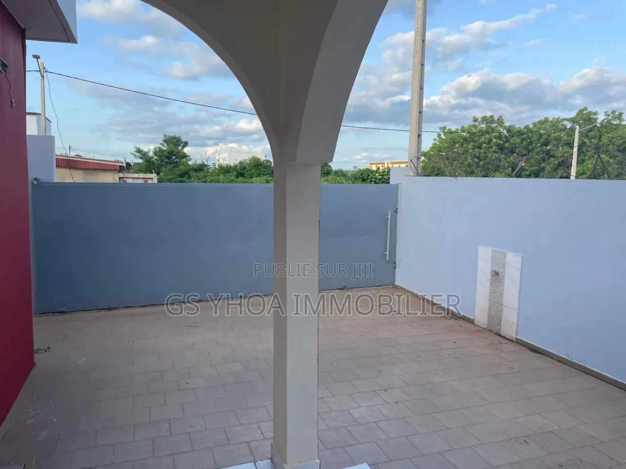 3chbre Villa dans Bouaké à Vendre