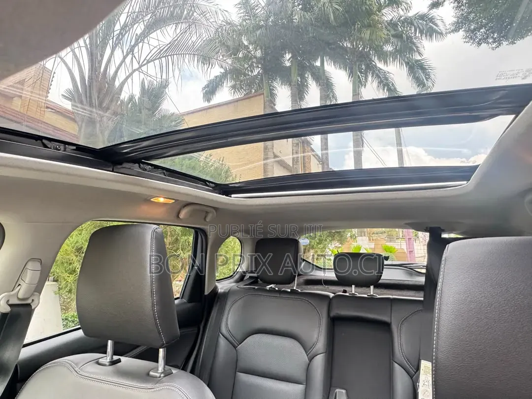 Suzuki Grand Vitara 2025 Gris