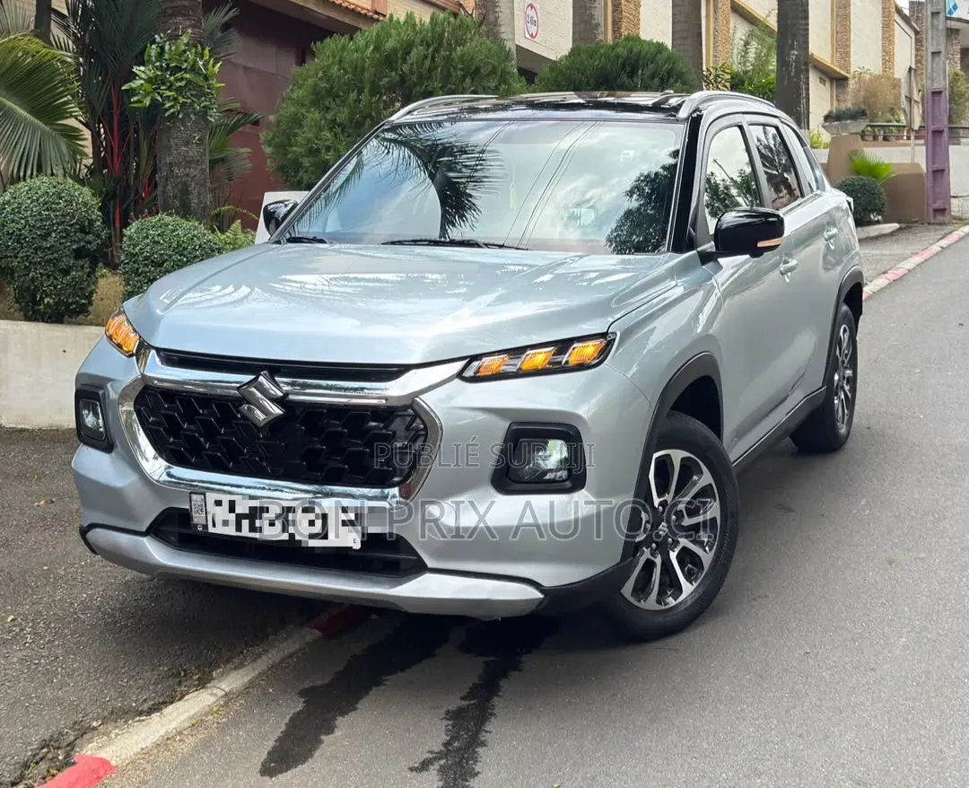 Suzuki Grand Vitara 2025 Gris