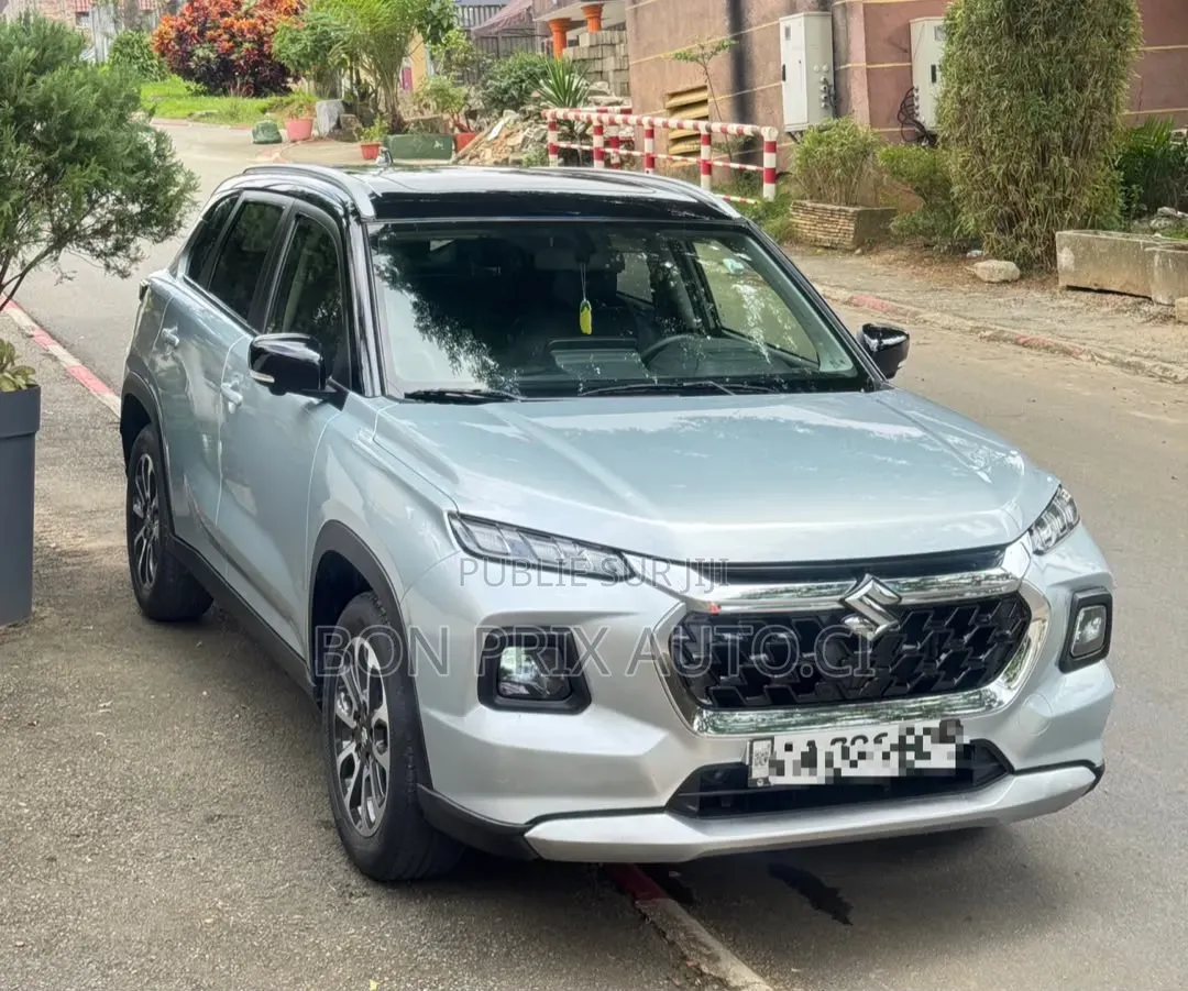 Suzuki Grand Vitara 2025 Gris