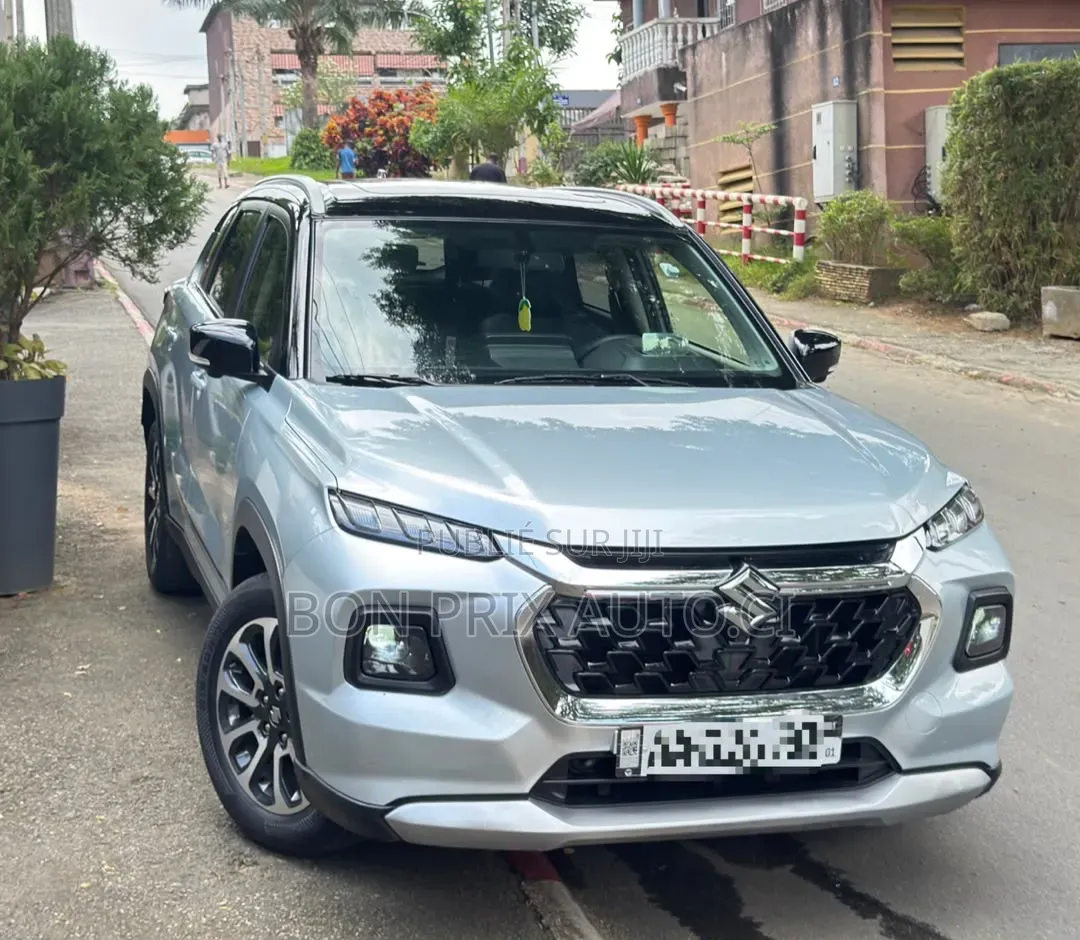 Suzuki Grand Vitara 2025 Gris