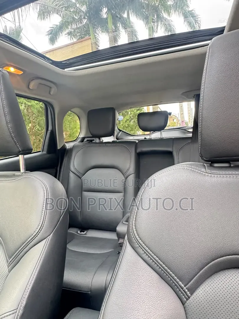 Suzuki Grand Vitara 2025 Gris