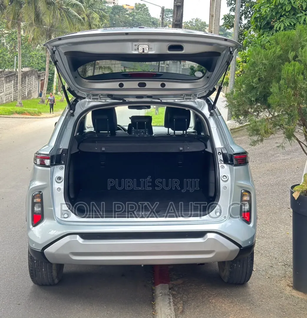 Suzuki Grand Vitara 2025 Gris