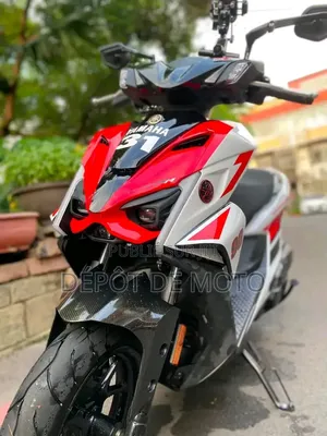 Nouveau Yamaha DT175 2025 Blanc
