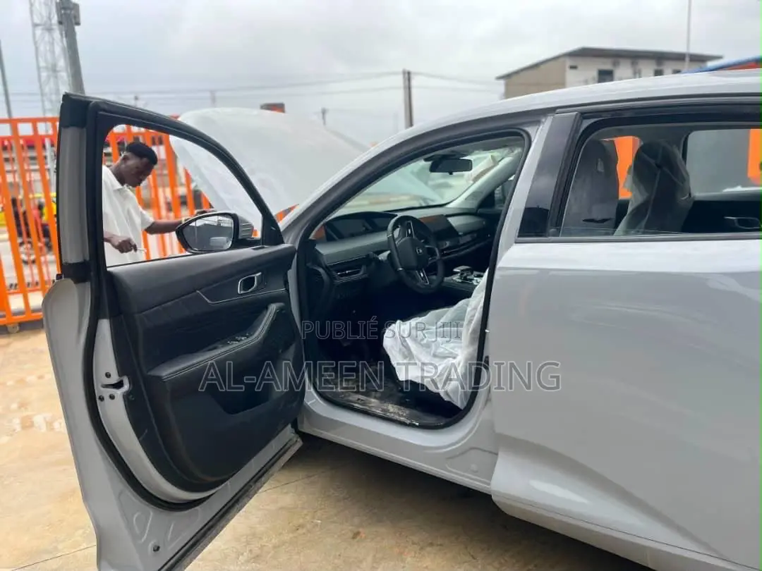 Nouveau Changan UNI-K 2.0 Petrol AWD 2025 Gris