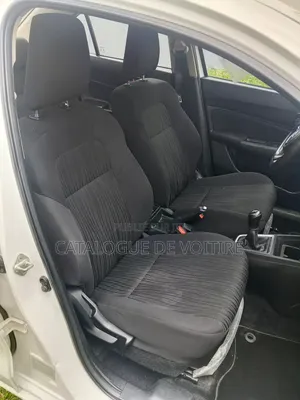 Suzuki Dzire 2023 Blanc