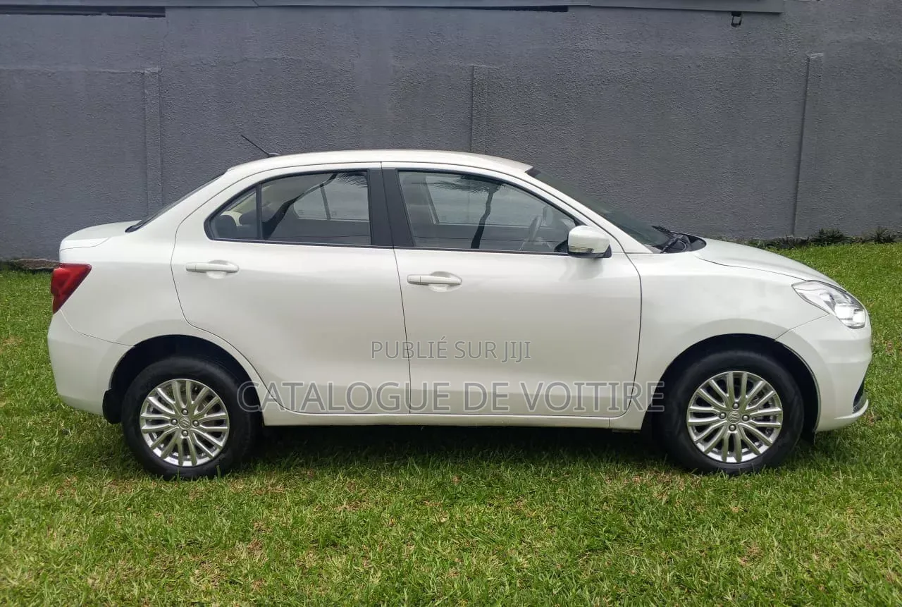 Suzuki Dzire 2023 Blanc