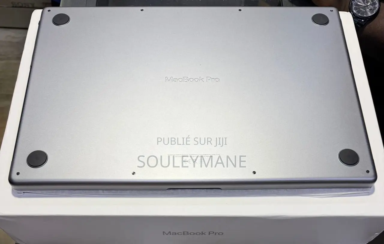 Ordinateur portable Apple MacBook Pro 2023 M2 32GB Apple M2 SSD 512GB