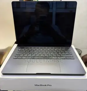 Apple MacBook Pro 2024 M4 16GB Apple M4 Pro SSD 512GB