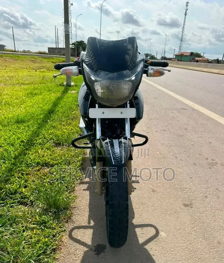 Nouveau TVS Apache 180 RTR 2022 Autre