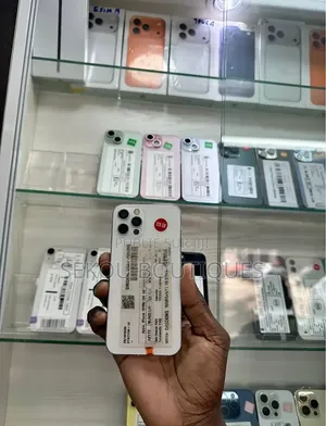 Nouveau Apple iPhone 12 Pro 256 GB Blanc