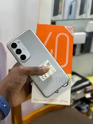 Nouveau Tecno Spark 40 Pro+ 256 GB Autre
