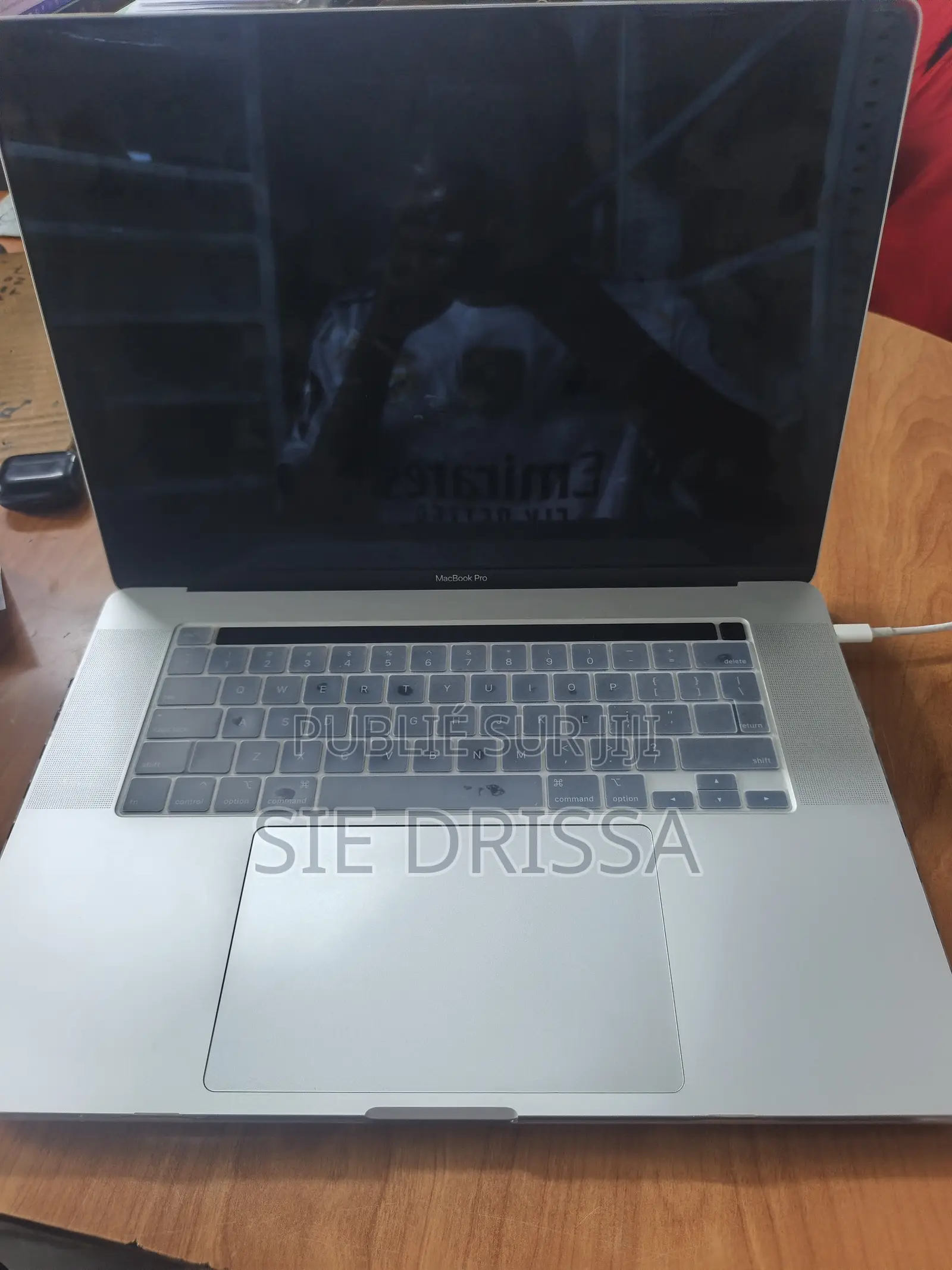 Nouveau Apple MacBook Pro 2019 16GB Intel Core i7 SSD 512GB