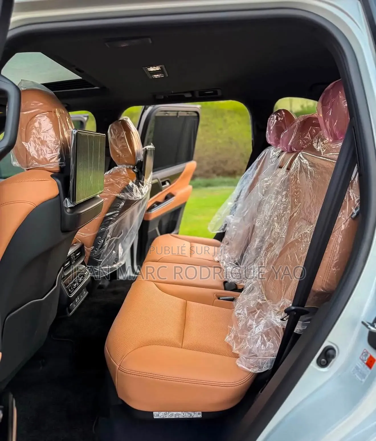 Nouveau Lexus LX 500d 2026 Blanc cassé