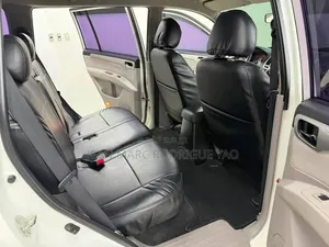 Mitsubishi Montero 2023 Blanc cassé
