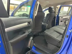 Nouveau Toyota Hilux 2025 Bleu