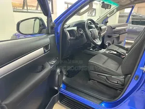Nouveau Toyota Hilux 2025 Bleu