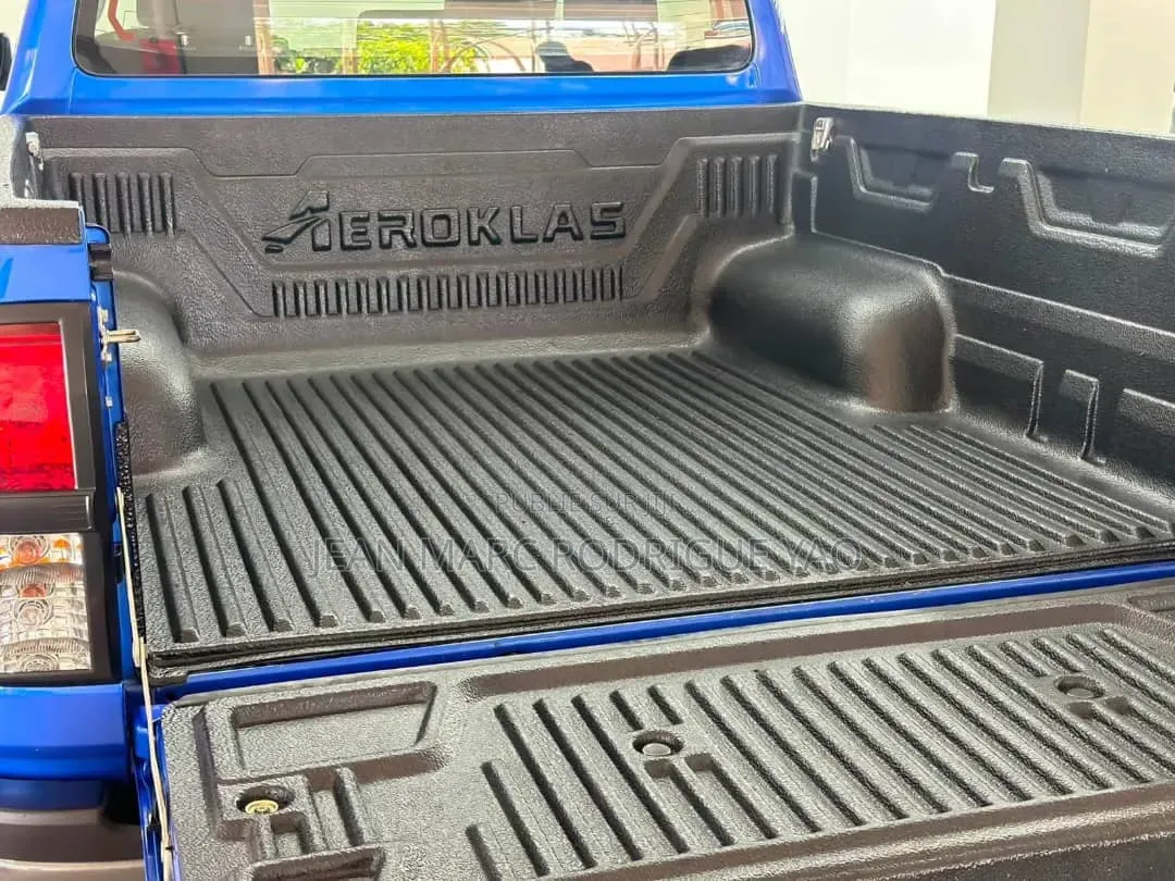 Nouveau Toyota Hilux 2025 Bleu