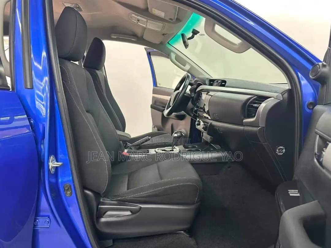 Nouveau Toyota Hilux 2025 Bleu