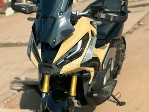 Nouveau Honda Autre 2023 Beige