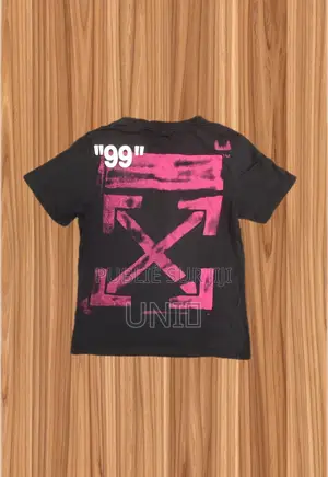 t-Shirt VTG ‘’ OFF-WHITE ‘’ : Taille S/M Coton 