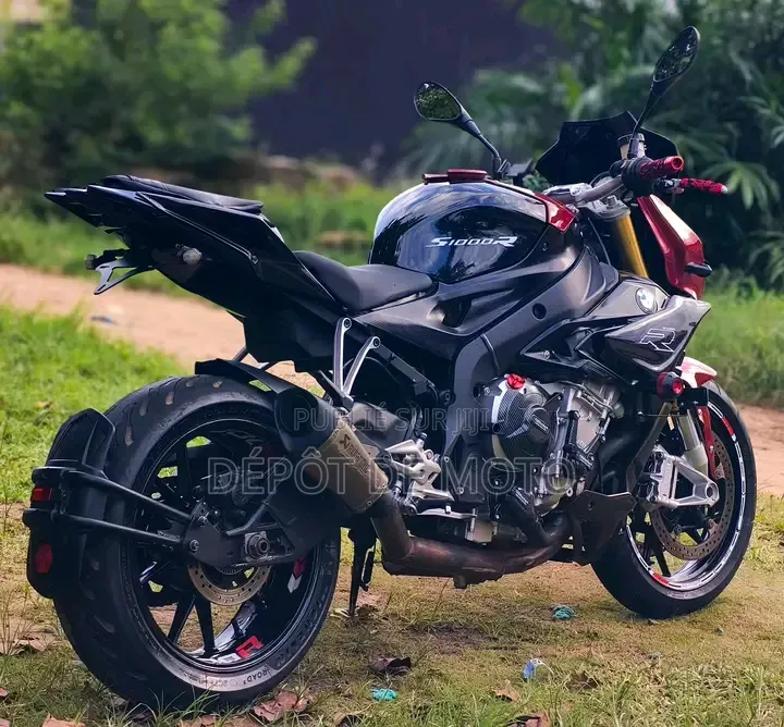 Nouveau BMW S 1000 R 2024 Noir