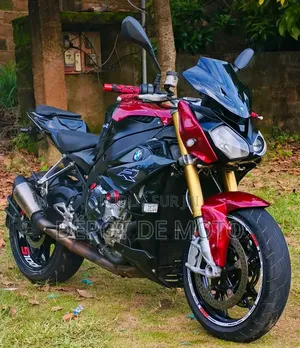 Nouveau BMW S 1000 R 2024 Noir