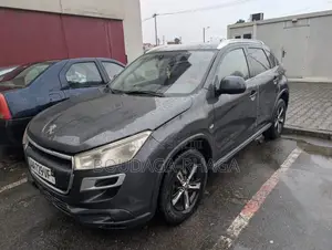 Peugeot 408 2016 Gris