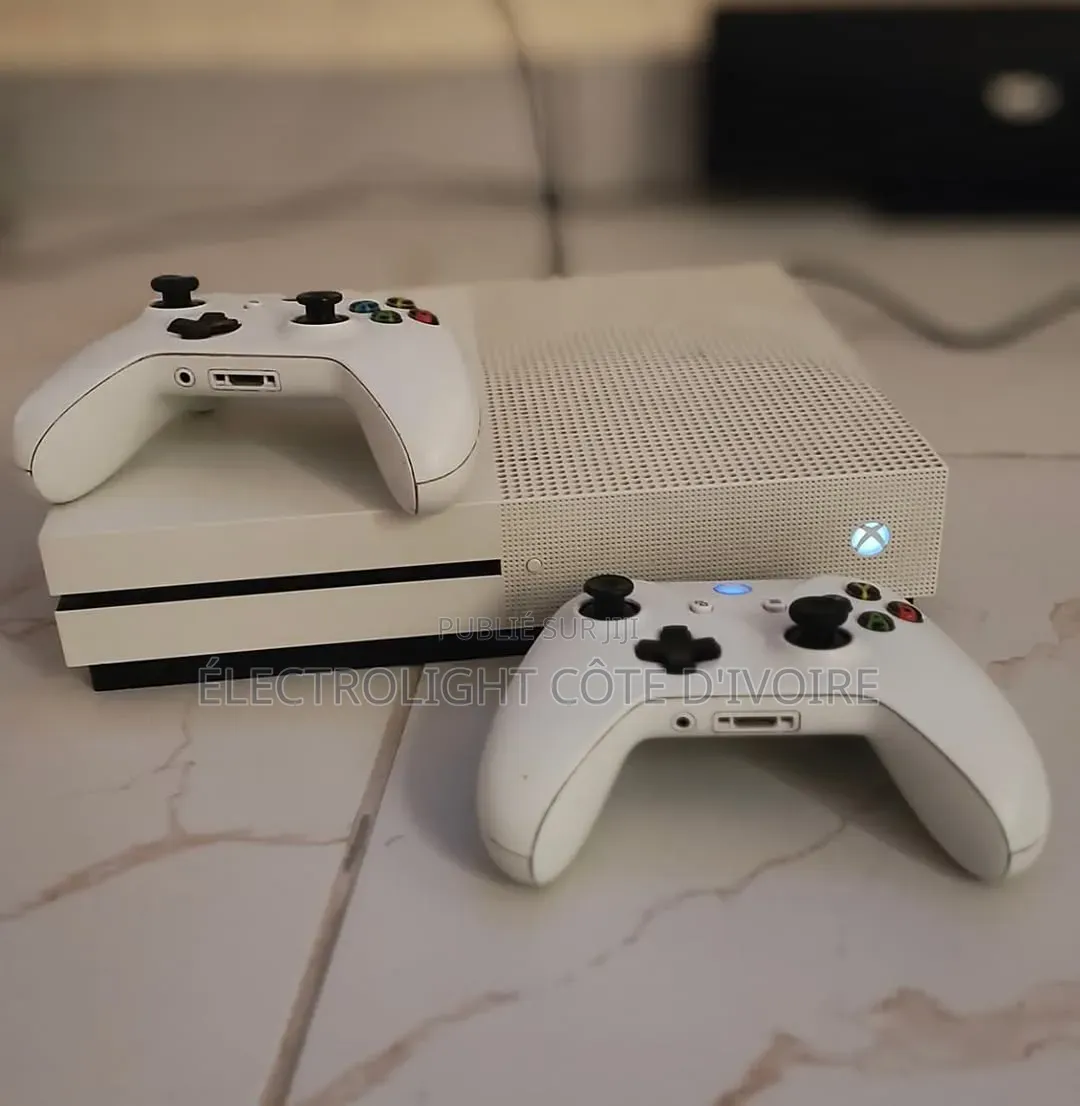 Xbox One S 