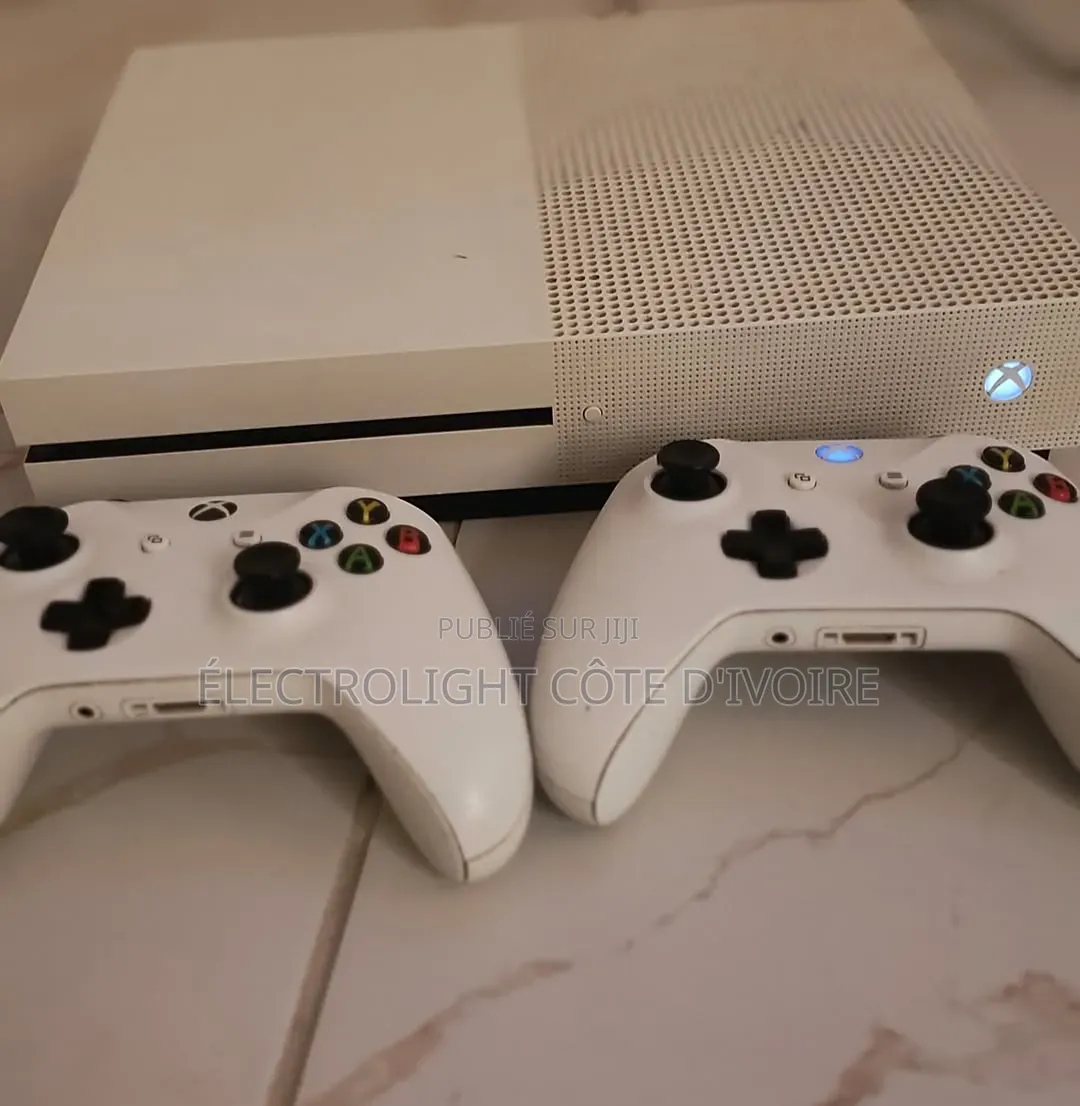 Xbox One S 