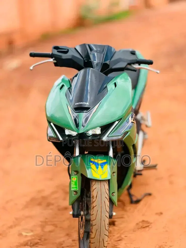 Nouveau Honda Autre 2026 Vert