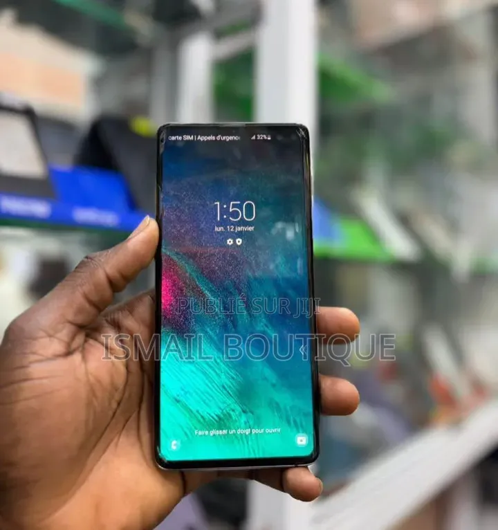 Nouveau Samsung Galaxy S10 Plus 128 GB Noir