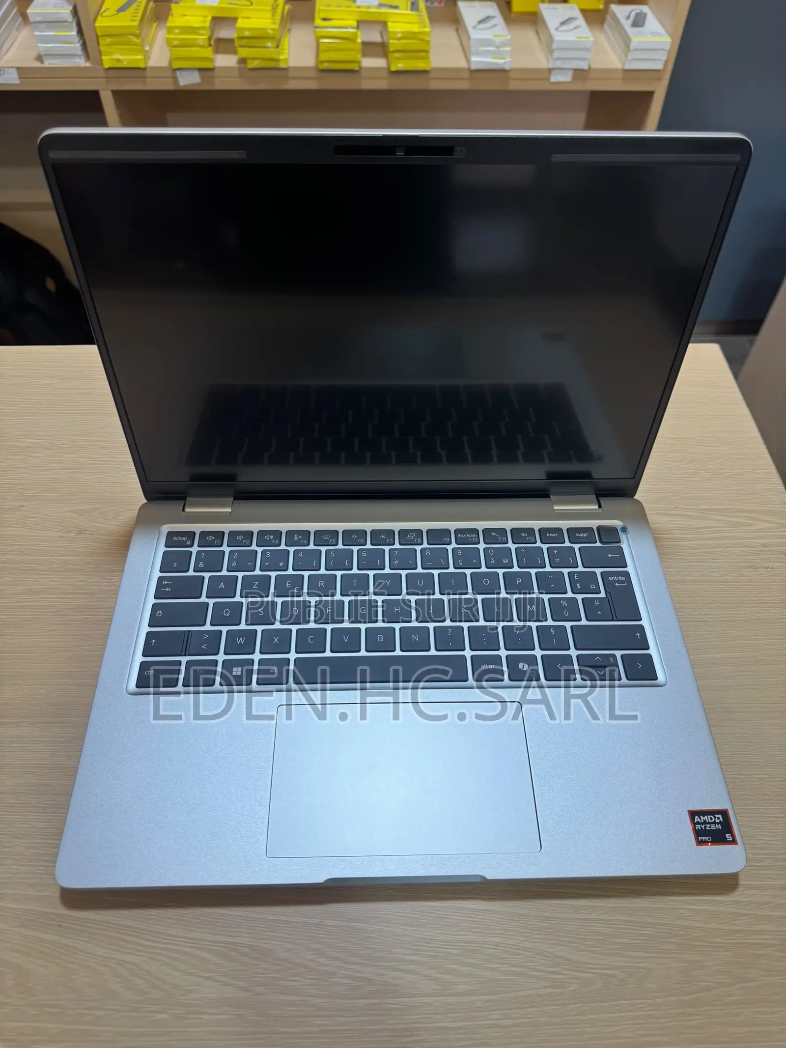 Nouveau Ordinateur portable Dell Pro Plus 14 32GB AMD Ryzen 5 SSD 512GB
