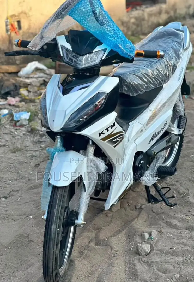 Nouveau KTM RC 125 2026 Rouge