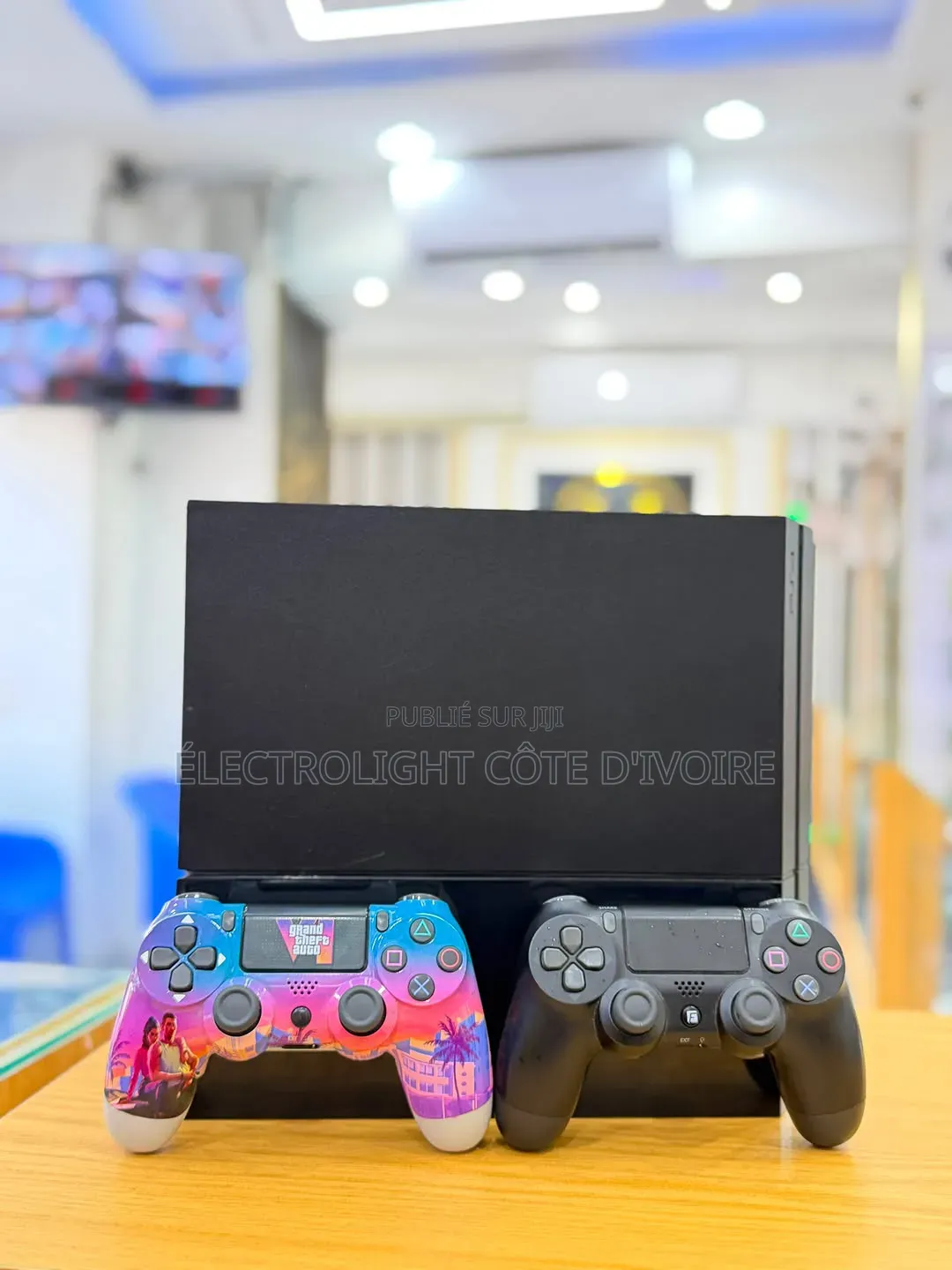 PlayStation 4 Standard